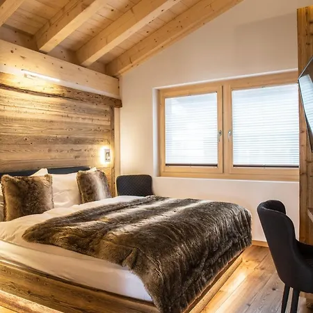 Palace Luxury & Alpesi faház
